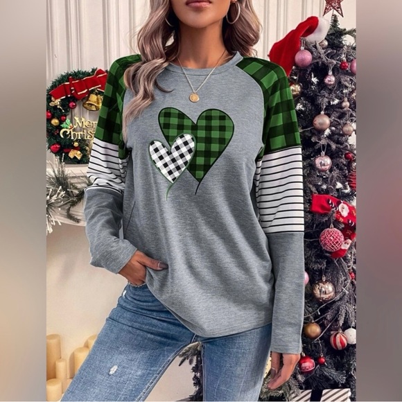 Buffalo Print Hearts Long Sleeve Green Checkered Christmas Top - Picture 4 of 5